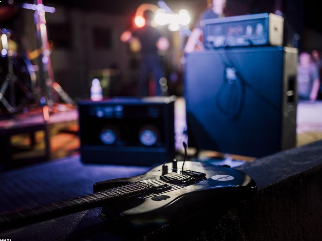 ព្រឹត្តិការណ៍និងផ្សាយព្រេង: សិល្បៈនៃការប្រាស្រ័យទាក់ទង